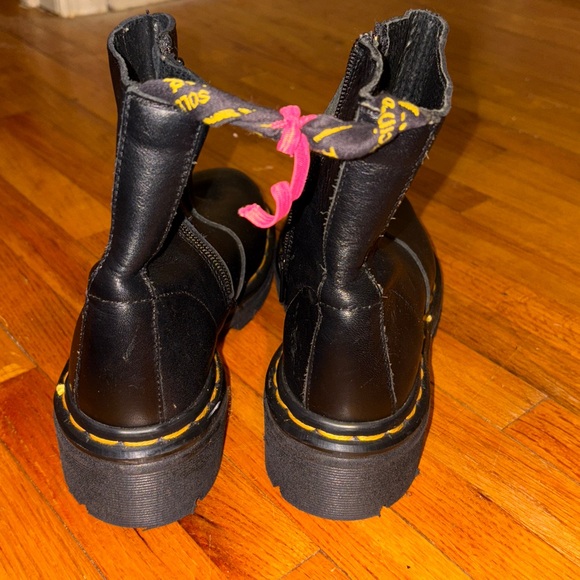 Boots - Picture 3 of 6